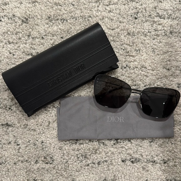 MissDior Square Sunglasses - Picture 4 of 6